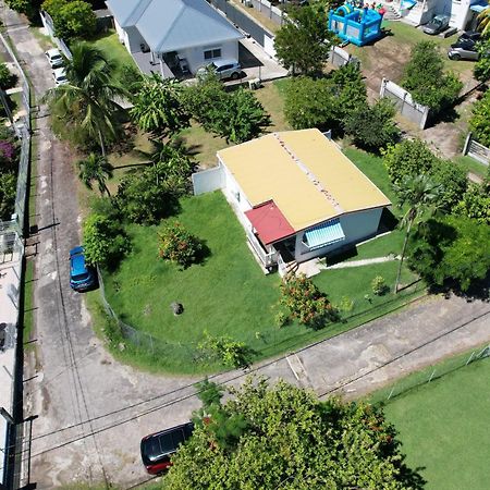 Bungalow Proche Plage Le Gosier  Exterior foto